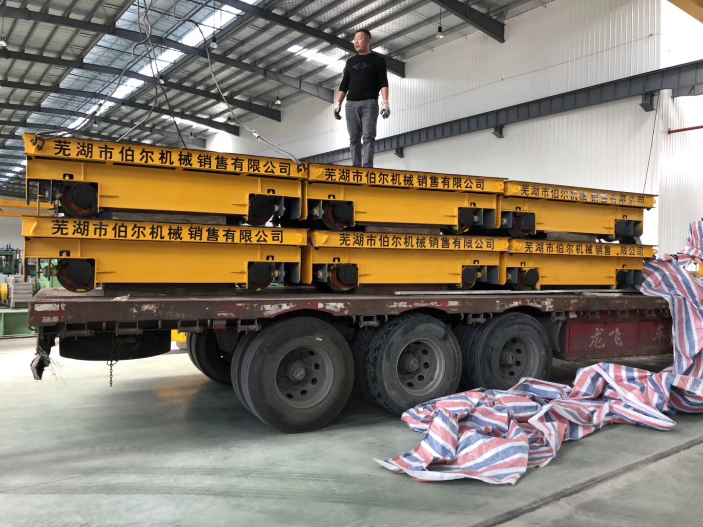 安徽眾源新材料股份有限公司訂購(gòu)20噸低壓供電平車(chē)，交付現(xiàn)場(chǎng)。